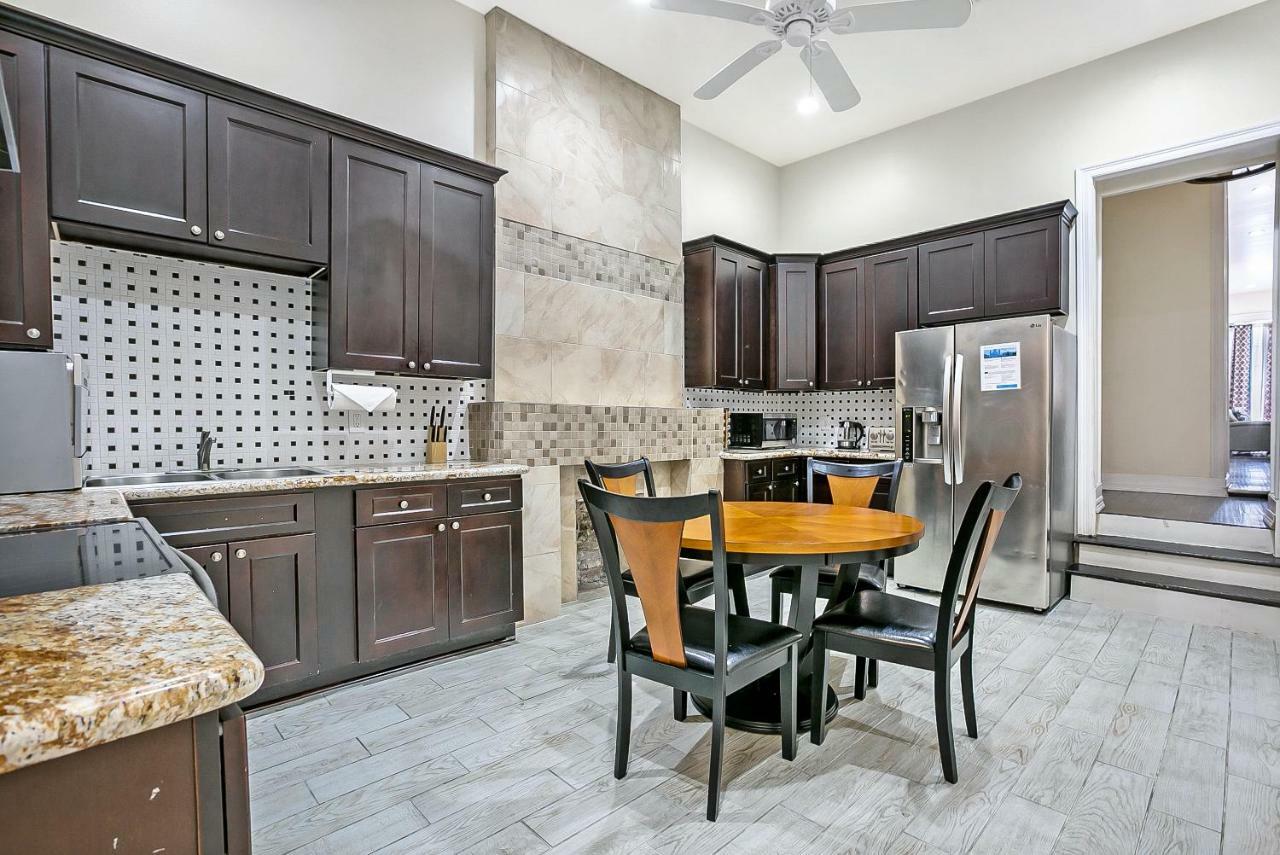 Elegant 4BR Condo in Downtown Nueva Orleans Exterior foto