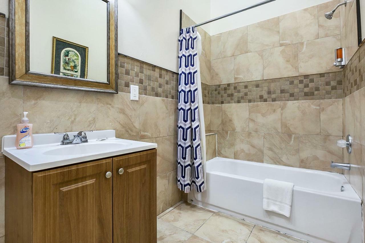 Elegant 4BR Condo in Downtown Nueva Orleans Exterior foto